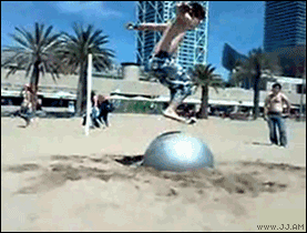 363_IP9pJ0dU.gif